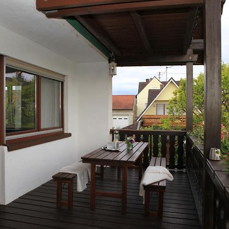 Gaestehaus Zum Rhein Rheinhausen Buitenkant foto